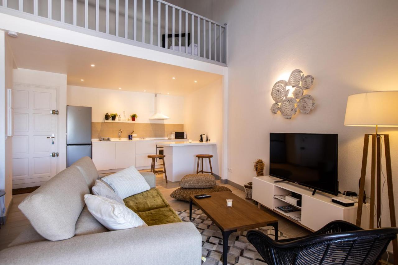 Stunning New Apartment With View Of Orient Bay Quarter of Orleans Luaran gambar