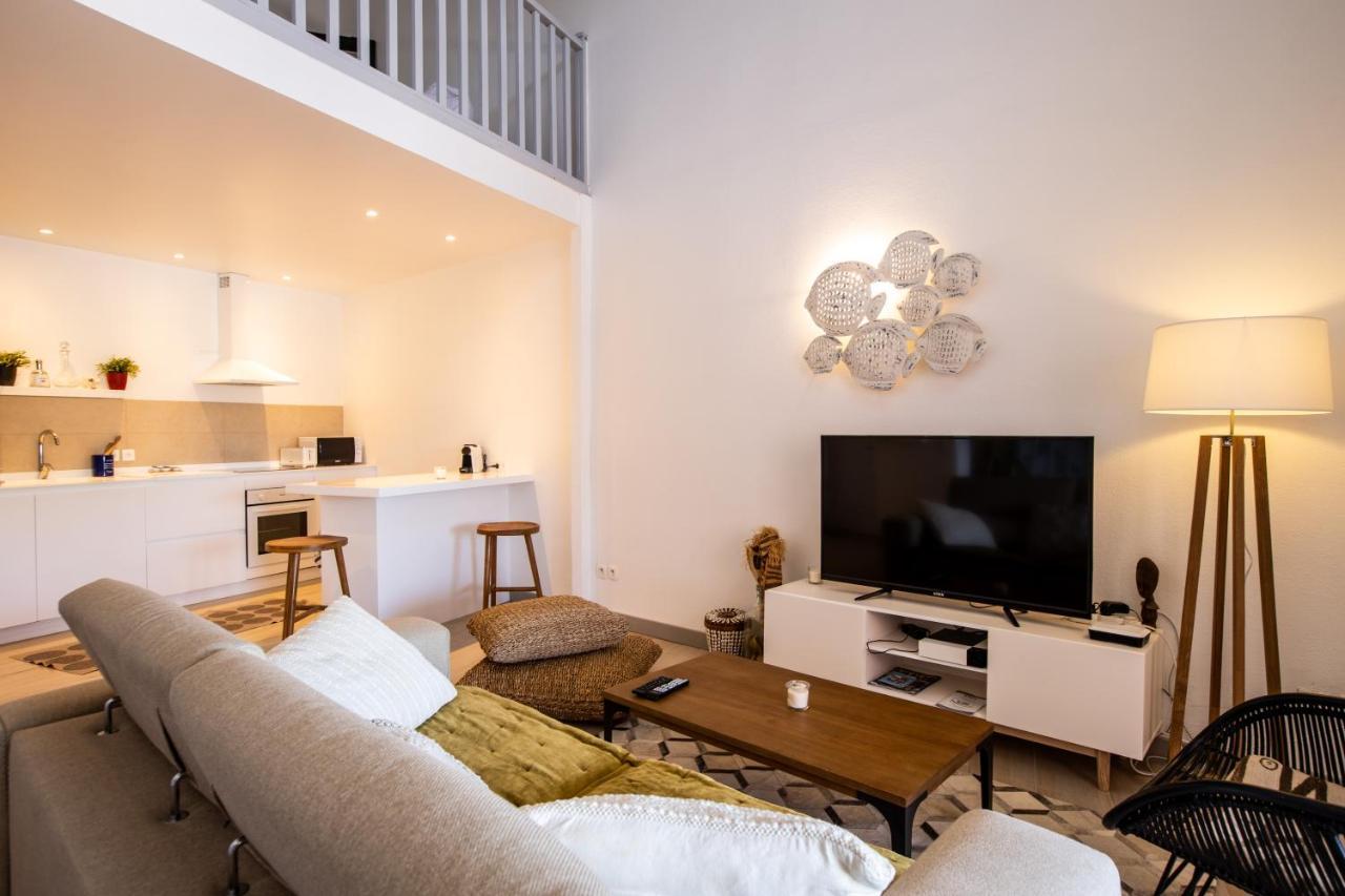 Stunning New Apartment With View Of Orient Bay Quarter of Orleans Luaran gambar