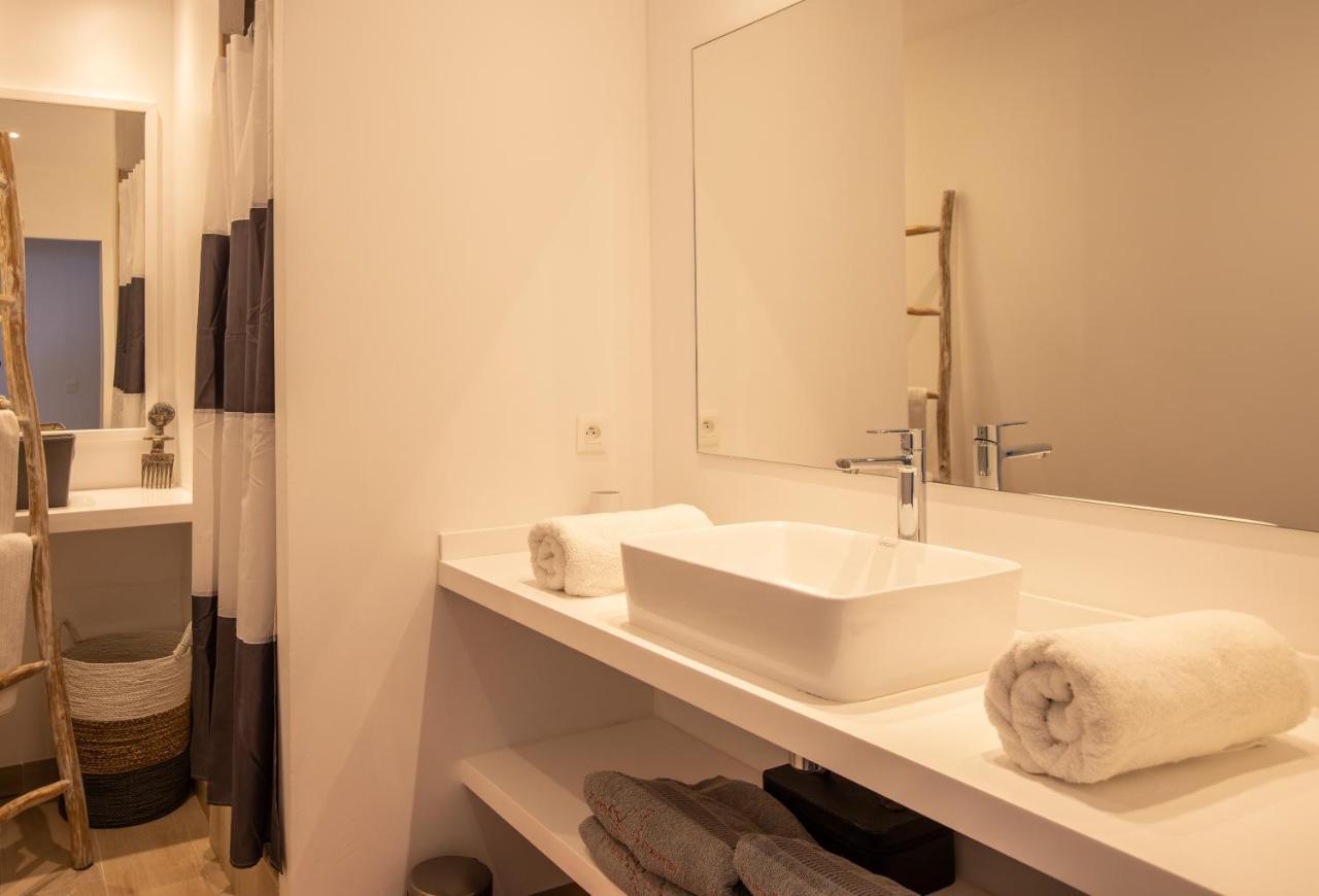Stunning New Apartment With View Of Orient Bay Quarter of Orleans Luaran gambar
