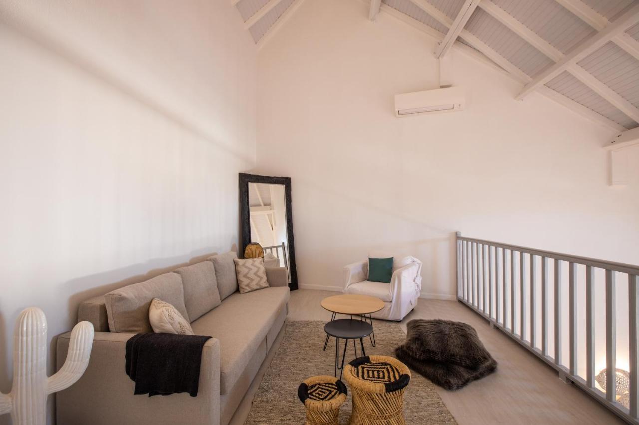 Stunning New Apartment With View Of Orient Bay Quarter of Orleans Luaran gambar